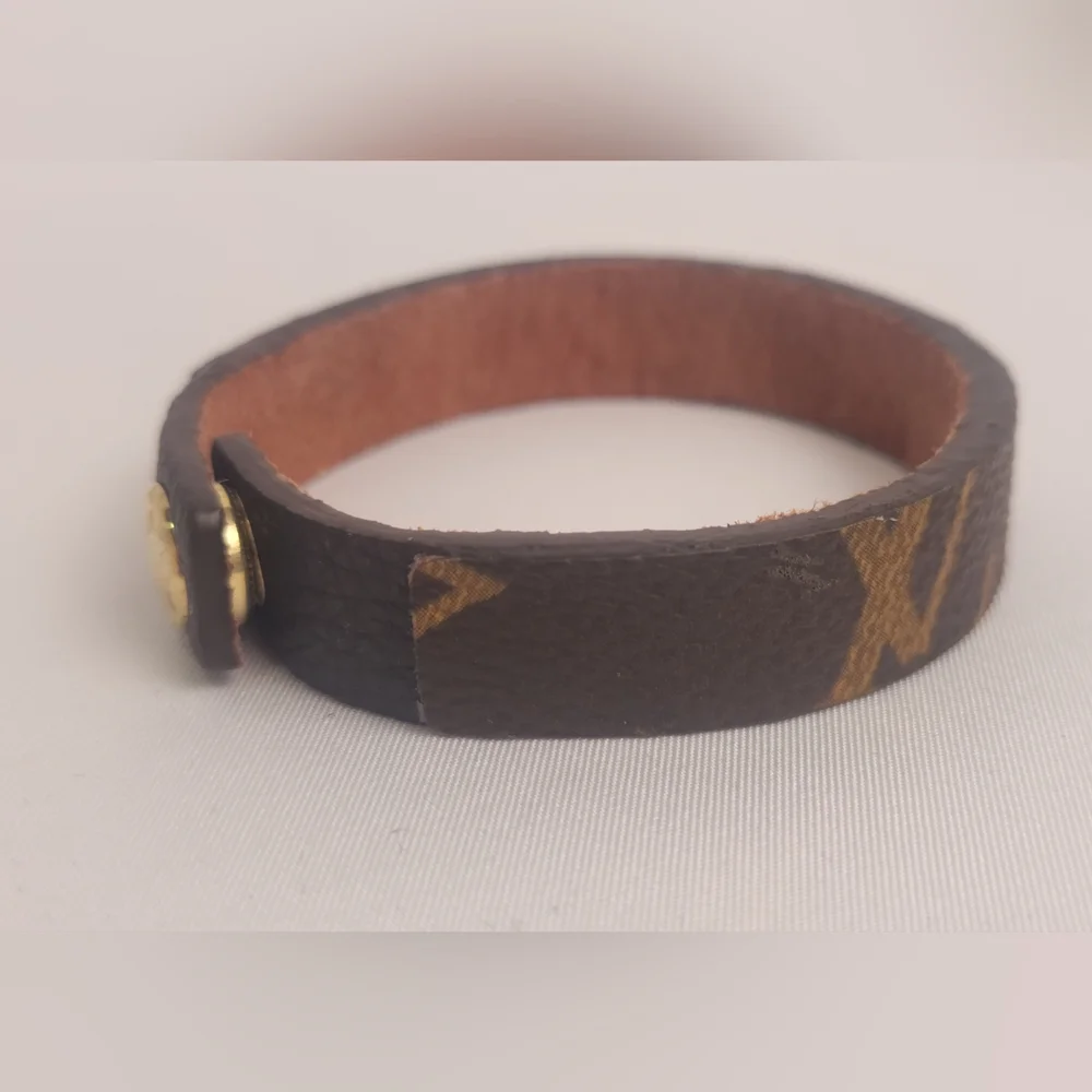 Louis Vuitton Brown Monogram Canvas Pebble Leather Bracelet - Picture 5 of 7